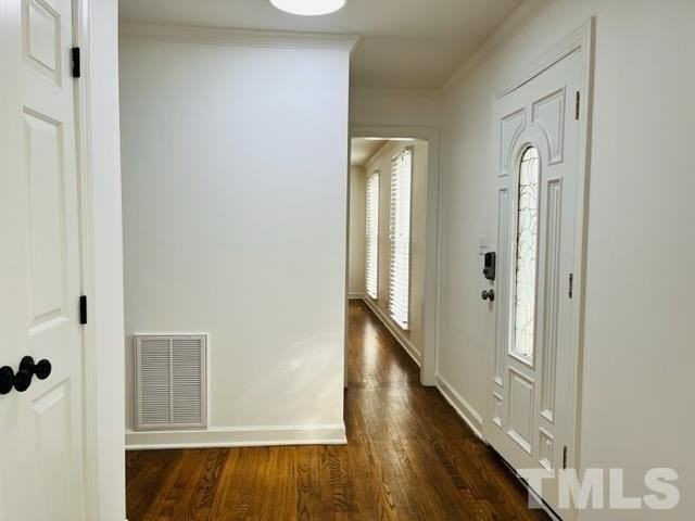 2112 N Hills Dr - Photo 2 of 31