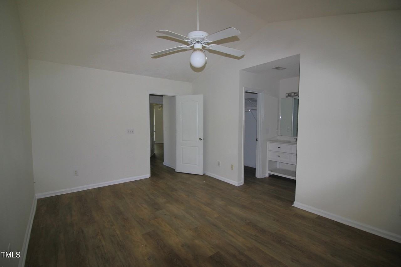 5219 Eagles Landing Dr - Photo 6 of 15
