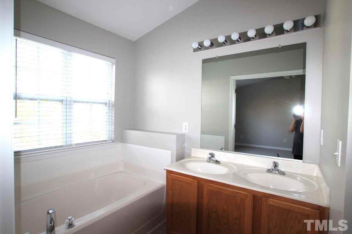 2840 Barrymore St #103 - Photo 7 of 16