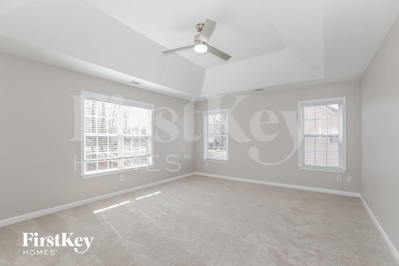 2127 Mitford Ct - Photo 7 of 15