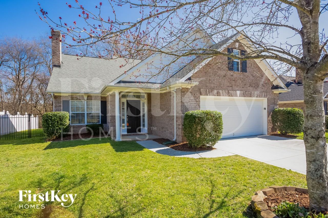 3277 Westridge Ln Sw - Photo 3 of 15