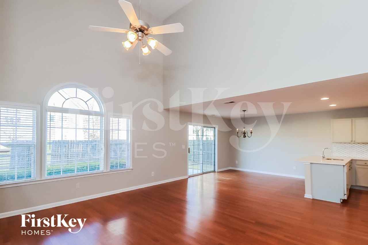 2430 Gatewater Ct - Photo 2 of 15
