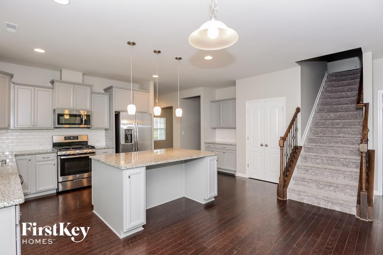 6014 Eleanor Rigby Rd - Photo 4 of 15