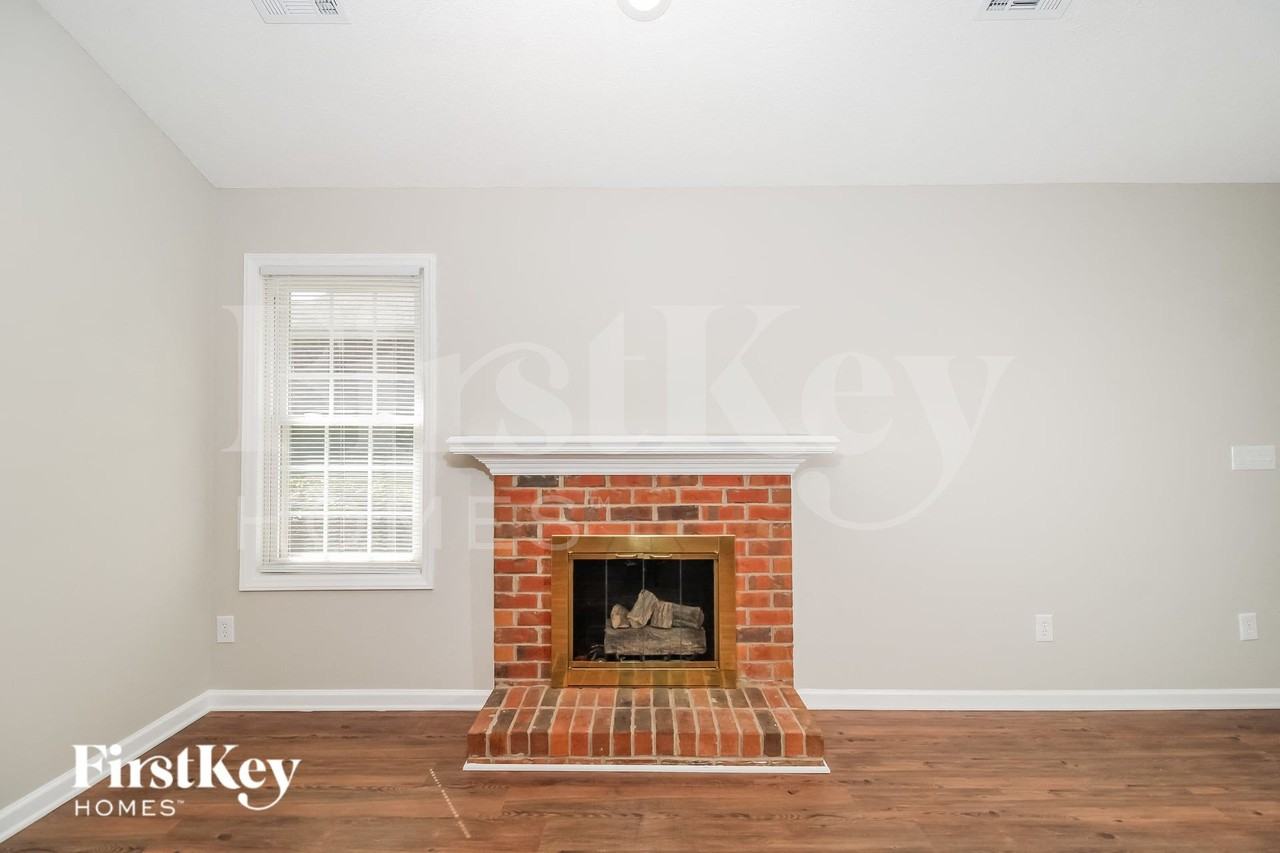 4 Brandywine Cir - Photo 2 of 15