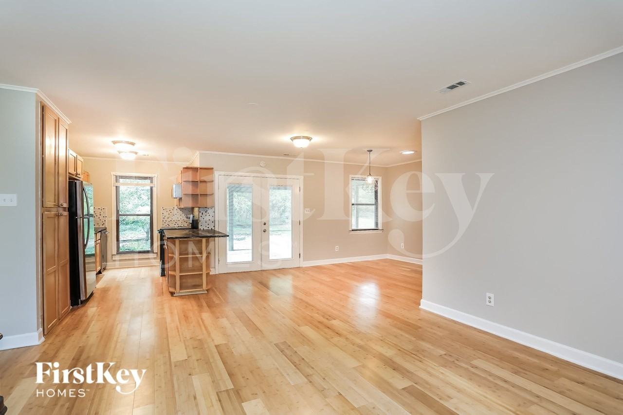 104 Solway Ct - Photo 3 of 15