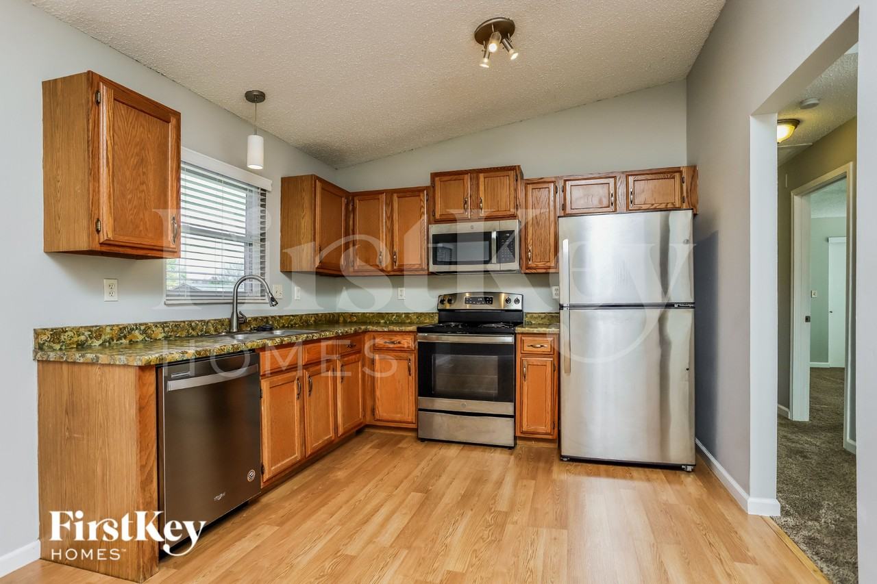 3201 Lupine Dr - Photo 7 of 15
