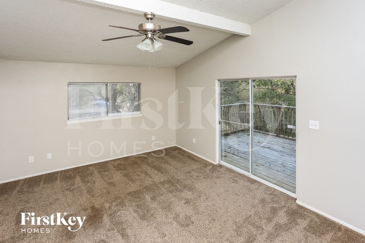 9125 Shawnee Trl - Photo 7 of 16