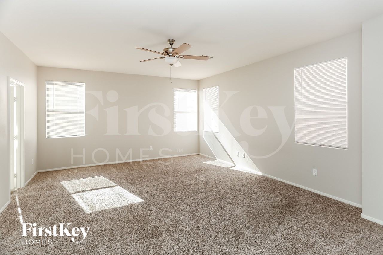 8049 Rock Port Cir - Photo 6 of 17