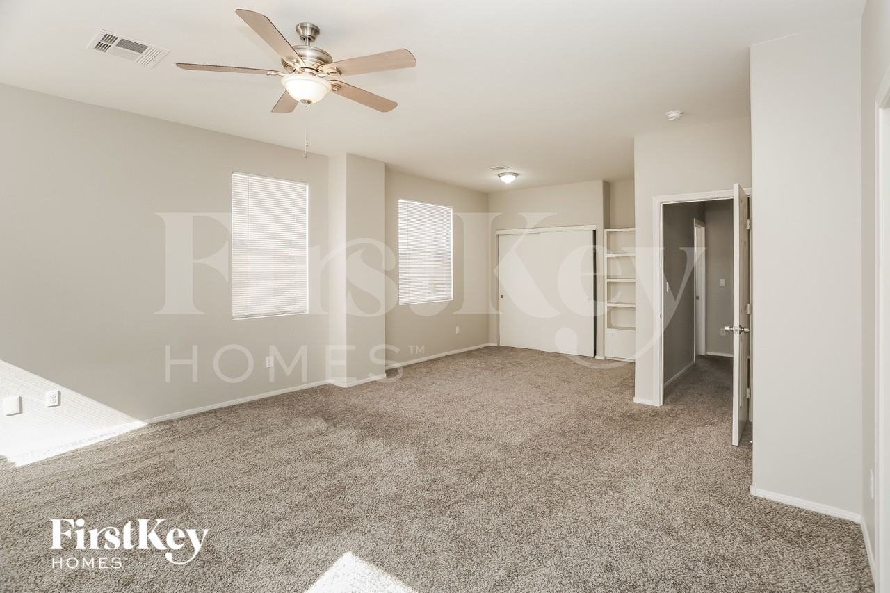 8049 Rock Port Cir - Photo 7 of 17