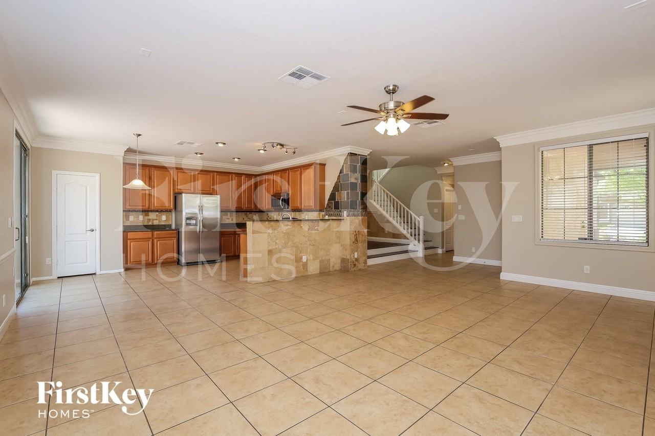 5948 Magic Oak St - Photo 3 of 14
