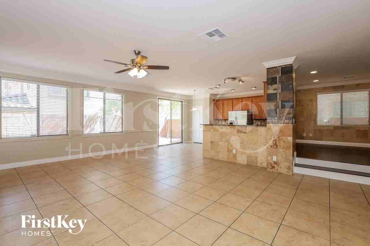 5948 Magic Oak St - Photo 4 of 14