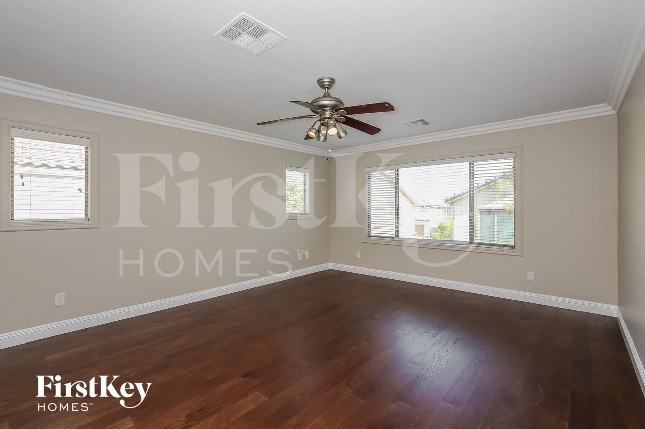 5948 Magic Oak St - Photo 7 of 14