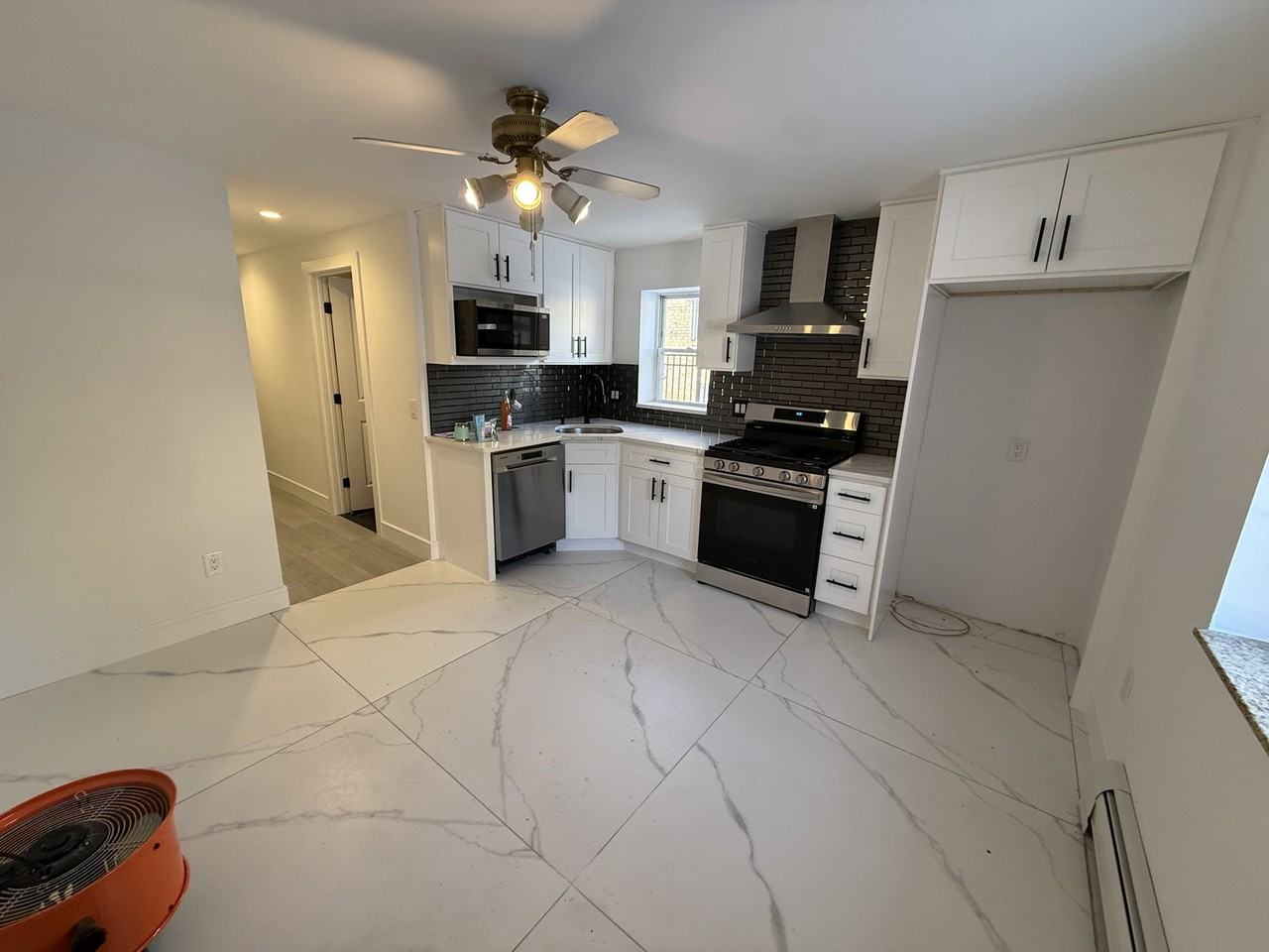 2357 Linwood Ave #GL