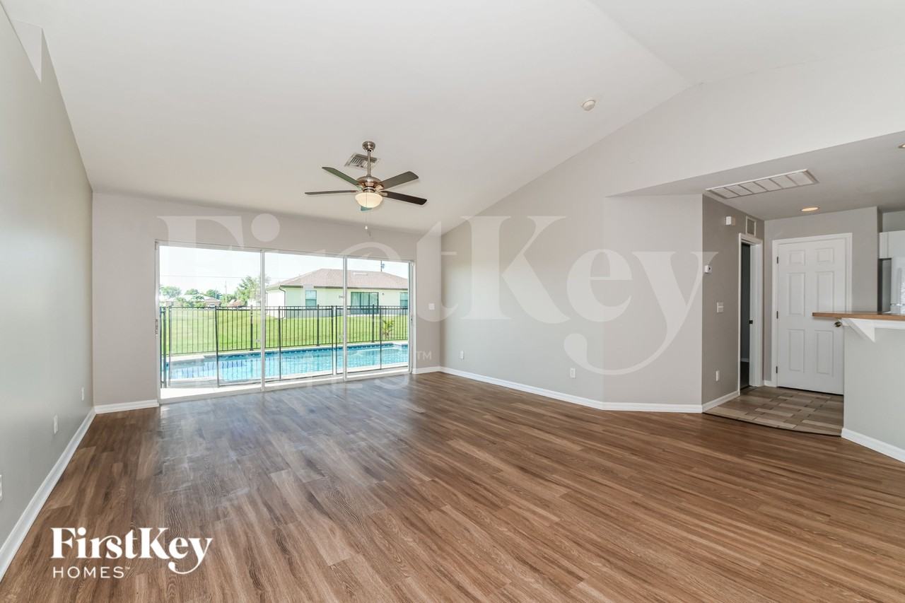 2232 Nw 9th Ter - Photo 2 of 16