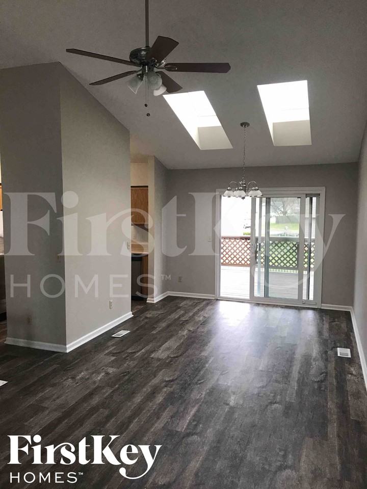 1408 Ginseng Dr - Photo 3 of 19