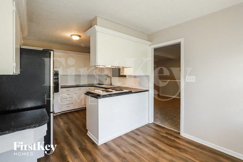 11404 E 62nd Ter - Photo 5 of 16