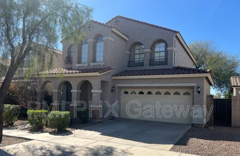 4196 S Mariposa Dr - Photo 2 of 14