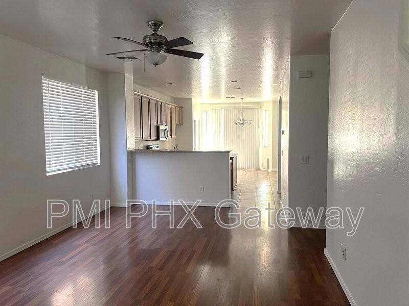4196 S Mariposa Dr - Photo 3 of 14