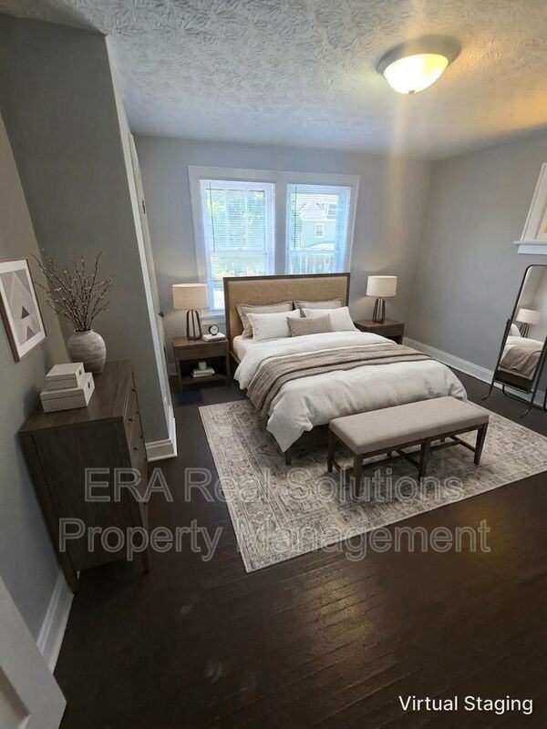 54 N Ogden Ave - Photo 3 of 25