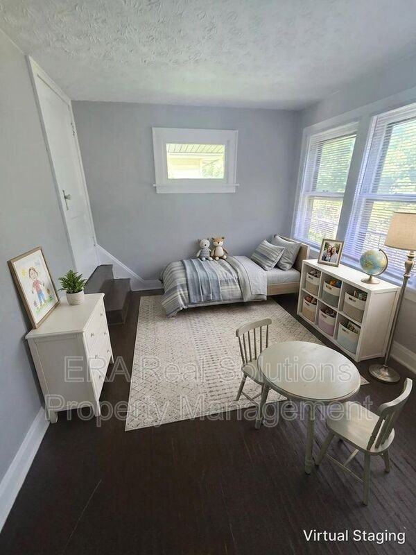 54 N Ogden Ave - Photo 5 of 25