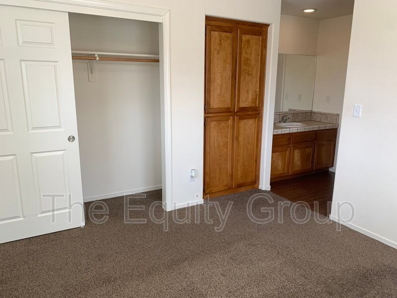 2218 W Lark Ave - Photo 5 of 27