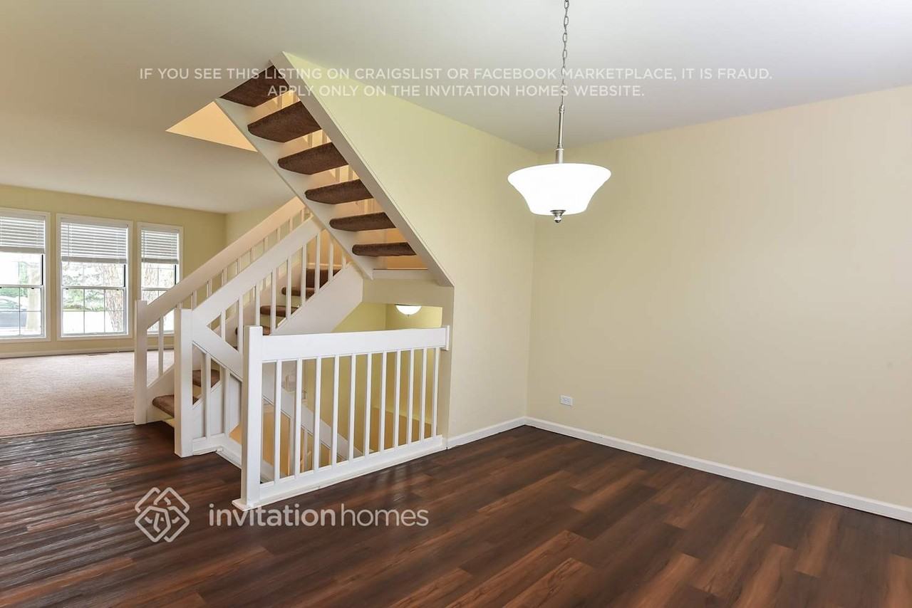 2499 Deerfield Dr - Photo 7 of 17