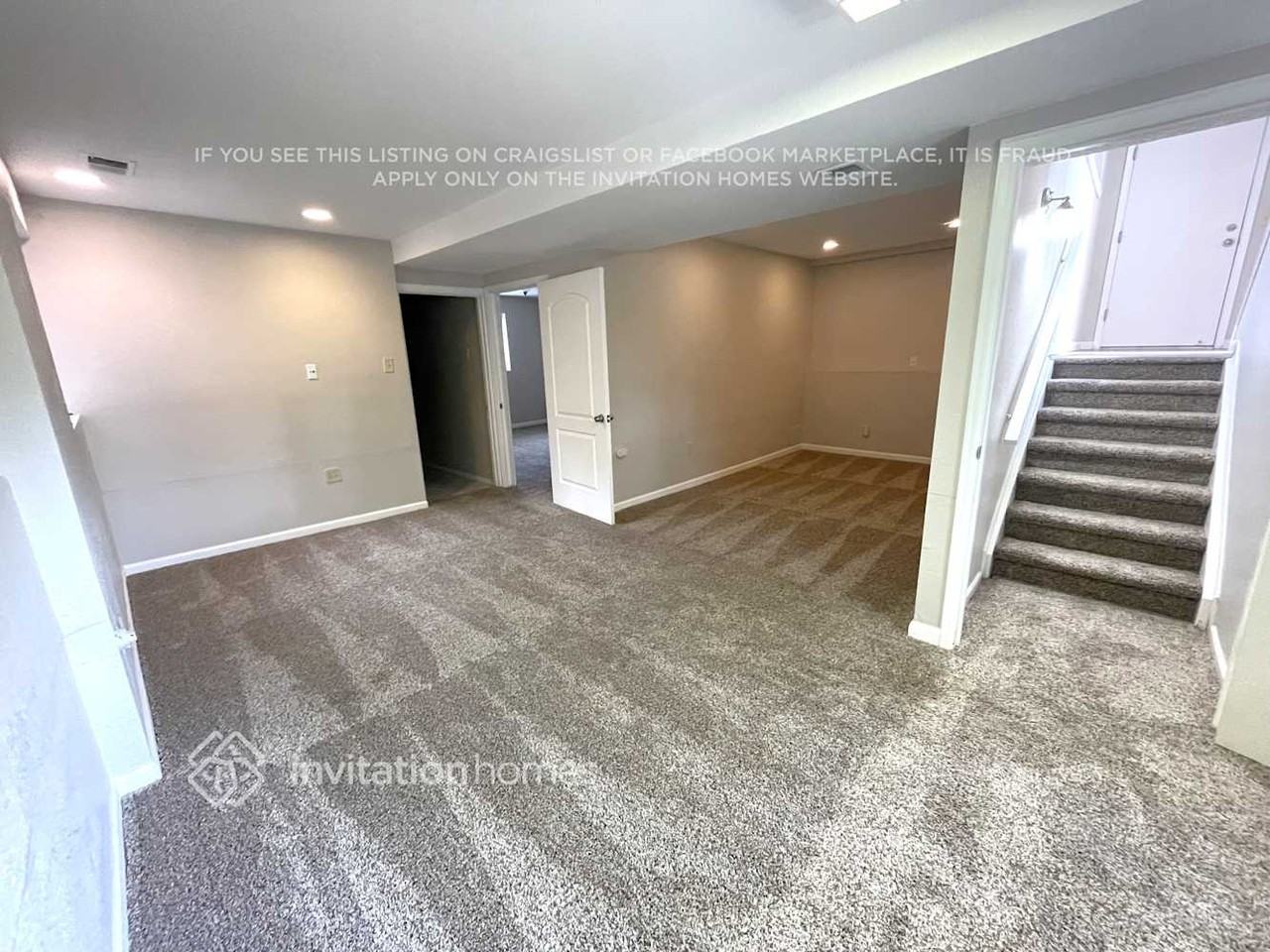 4752 S Yampa St - Photo 7 of 17