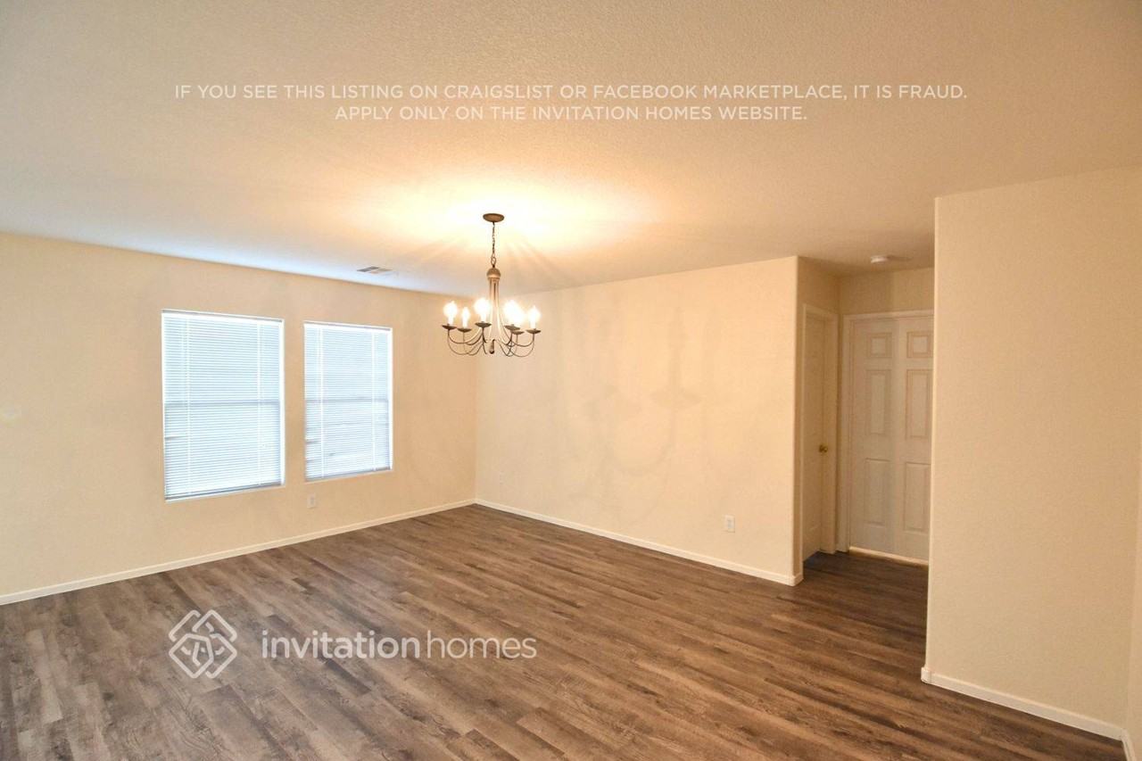 8324 Highland Ranch St - Photo 3 of 13