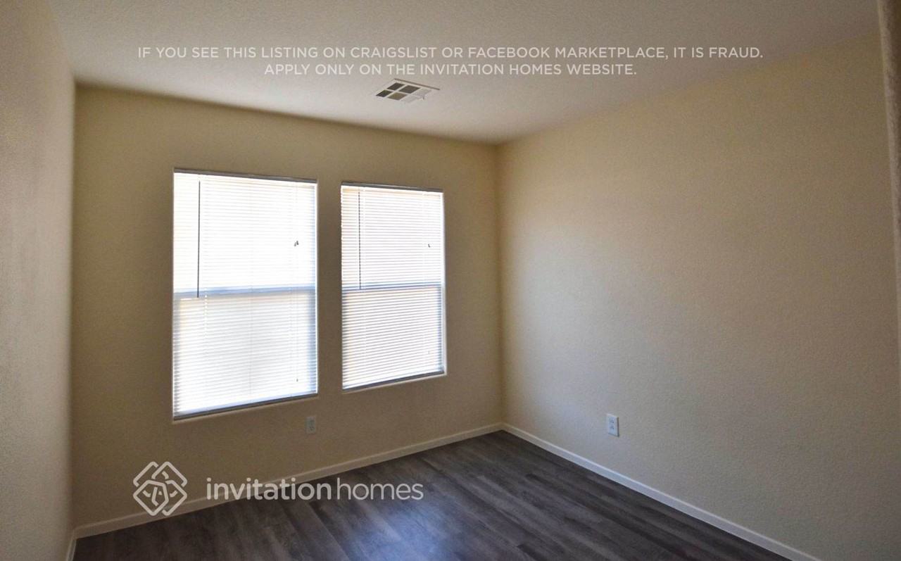 8324 Highland Ranch St - Photo 4 of 13