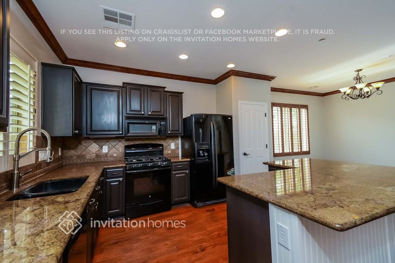 29619 N 126th Ave - Photo 6 of 16