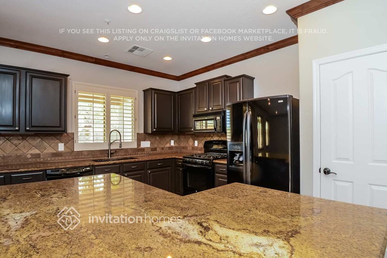 29619 N 126th Ave - Photo 7 of 16