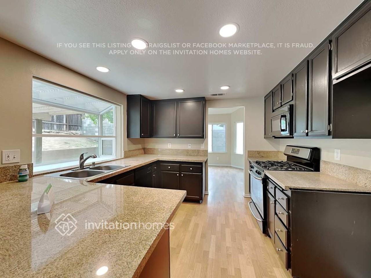 28376 Ashford Ct - Photo 7 of 18