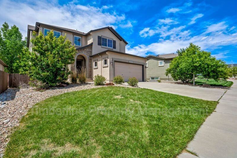 10056 Edgemont Ranch Ln - Photo 3 of 50