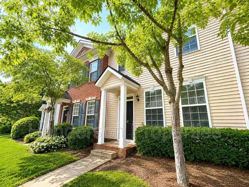 125 Charterhouse Ln - Photo 2 of 20