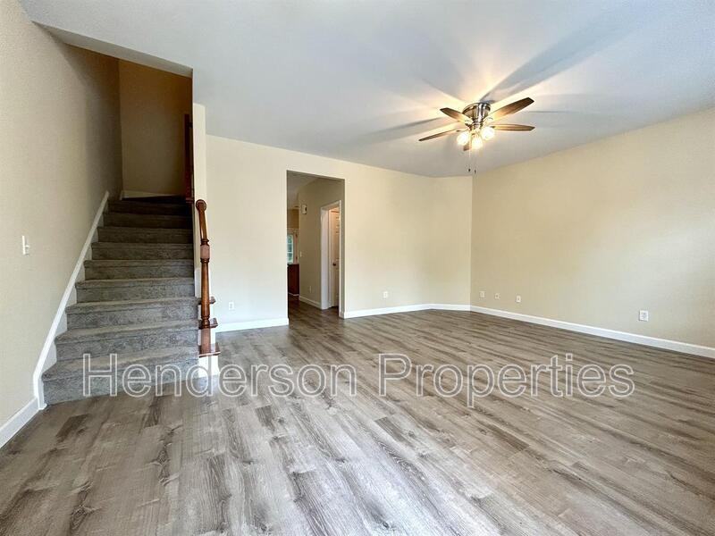 125 Charterhouse Ln - Photo 3 of 20