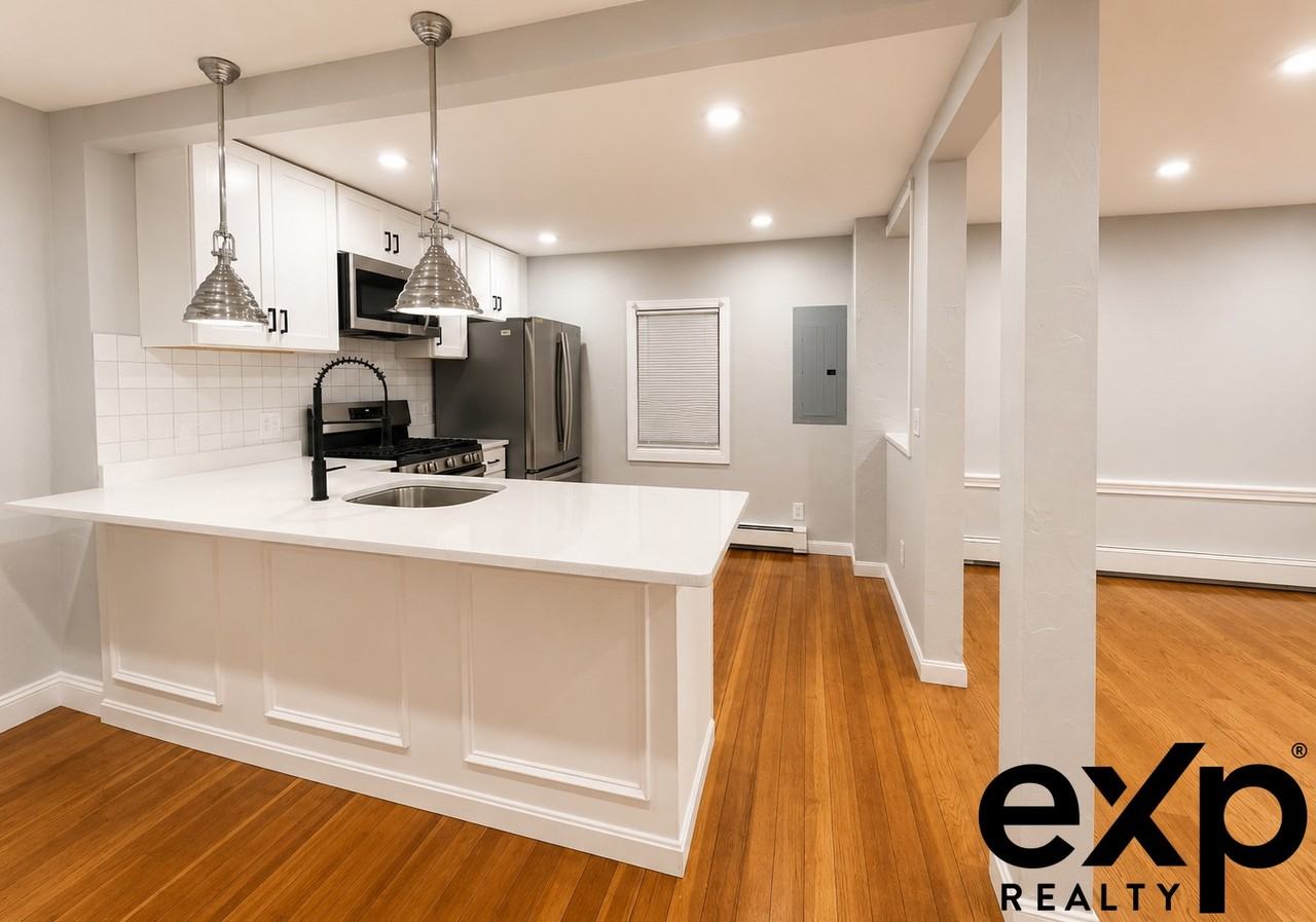 25 Alice St #1F - Photo 2 of 14