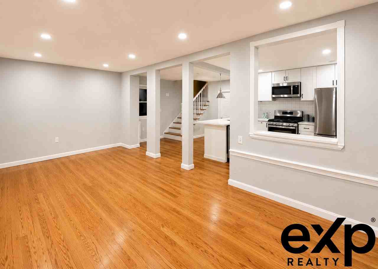 25 Alice St #1F - Photo 4 of 14