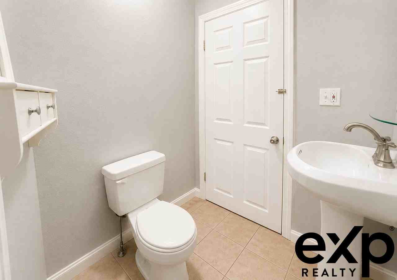 25 Alice St #1F - Photo 7 of 14