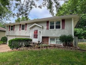 1201 Ne 9th St - Photo 1 of 1