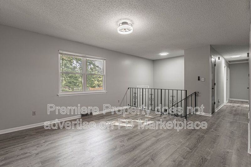 1201 Ne 9th St - Photo 3 of 16