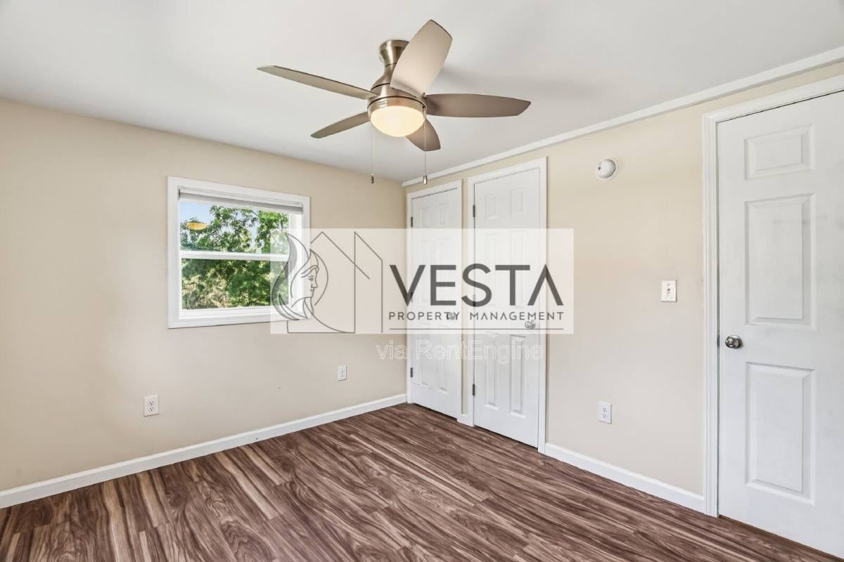 146 Underwood Rd - Photo 3 of 10