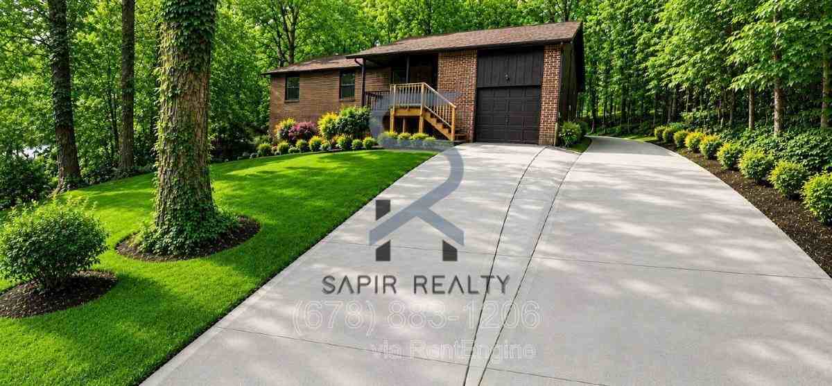 2840 Alexandria Dr Sw - Photo 2 of 10