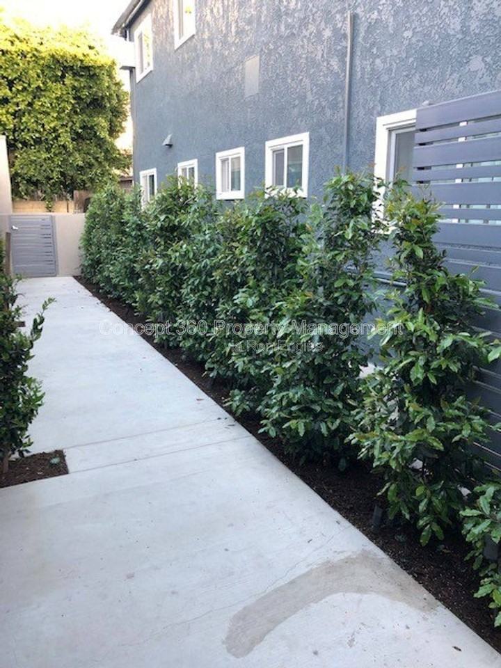 4154 N Business St #5 - Photo 7 of 10