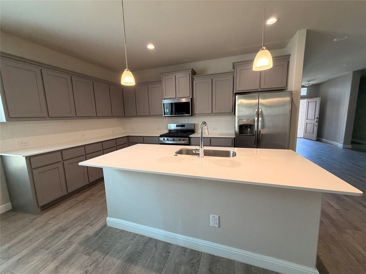209 Irish Moss Dr - Photo 3 of 23
