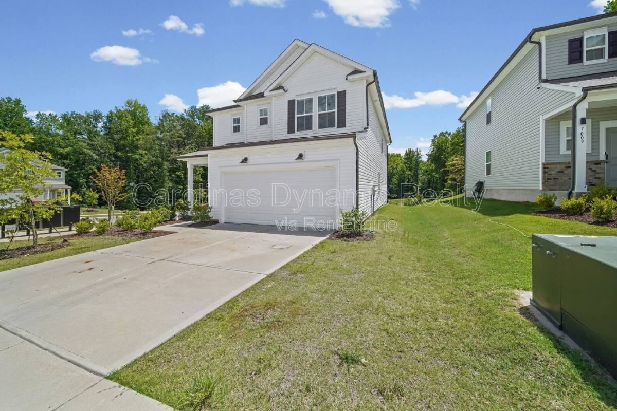 7005 Bermuda Woods Rd - Photo 2 of 10