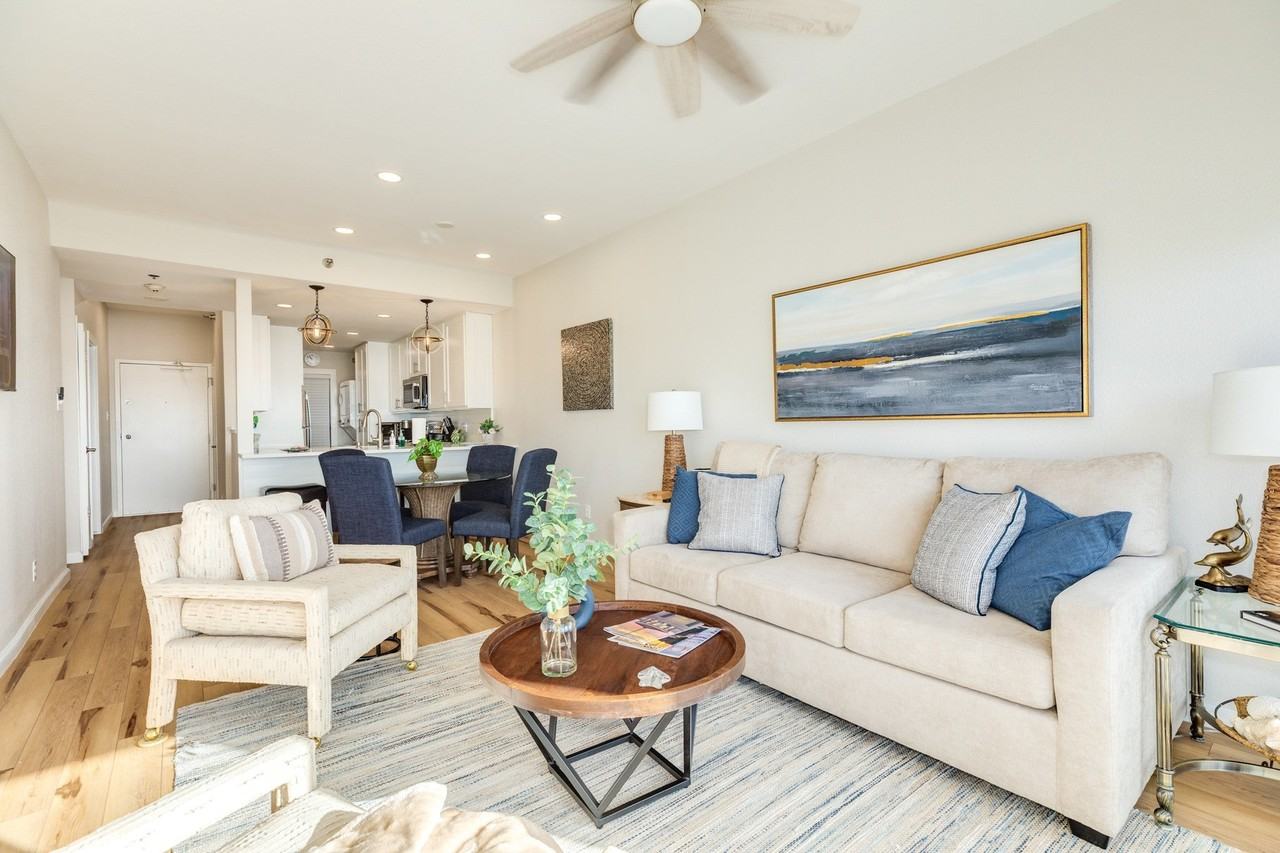 7700 Seawall Blvd - Photo 4 of 26