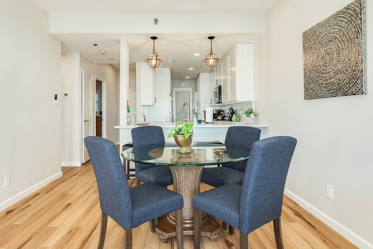7700 Seawall Blvd - Photo 6 of 26