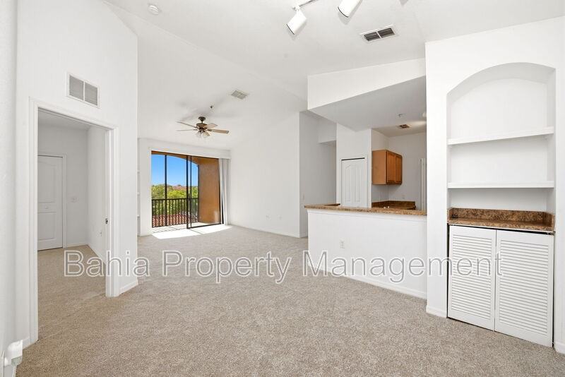 6169 Metrowest Blvd #305 - Photo 3 of 32