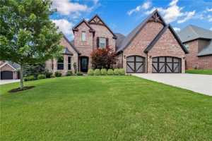 featured image of 4502 Ne Birchgrove Pl