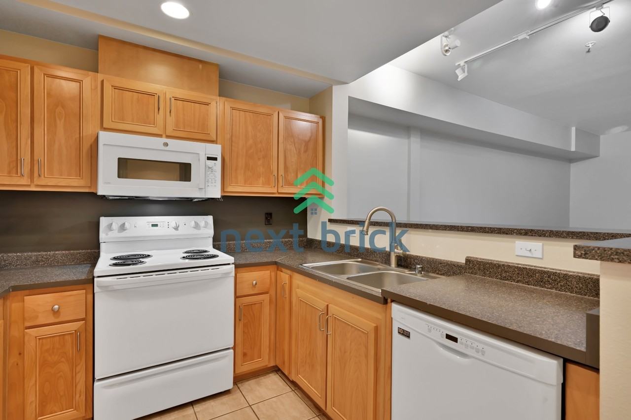 16275 Ne 85th St #107 - Photo 5 of 18